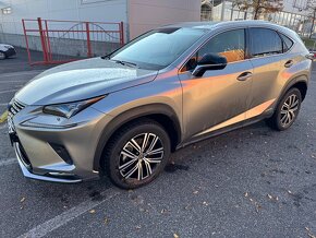 Lexus NX300h