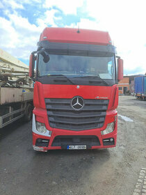 MB 18445 r.v.14 LOWDECK