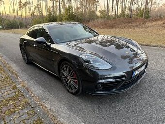 Porsche Panamera Turbo