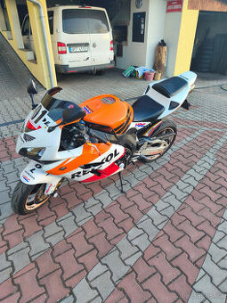 Honda CBR 1000rr Repsol
