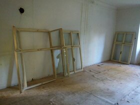 Dřevěná okna 178x110,.. čtyřkřídlé, vnitřní okenice