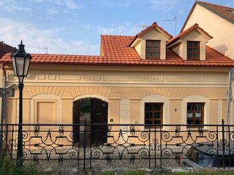 Pronajmu byt 2+kk v centru Litoměřic.
