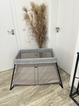 Cestovní postýlka Babybjorn