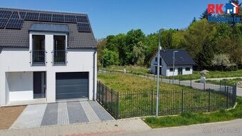 Prodej rodinného domu 5+kk s garáží, parkovacím stáním a zah