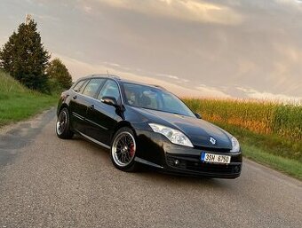 Renault Laguna GrandTour 2.0dCi 127kw