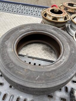 Matador 235/75 r17.5