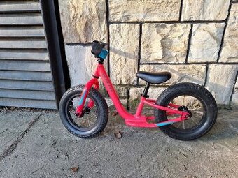 Odrážedlo Specialized Hotwalk