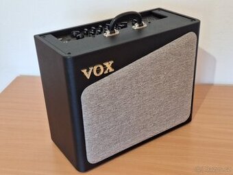 VOX AV30 - lampové modelingové kombo
