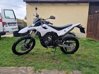Yuki 125 i se