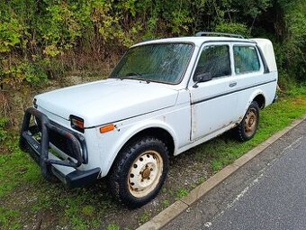 Lada Niva Special 1,7i ctyrbod doklady v depozitu
