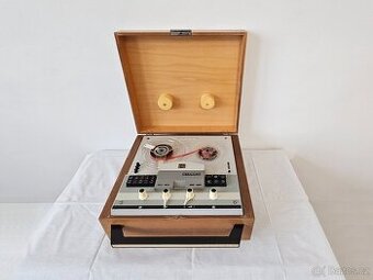 Kotoučový magnetofon Tesla B43 stereo