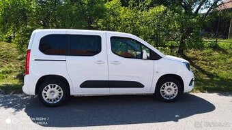 Prodám Opel Combo, pravidelně servisovaný, r.v.2020