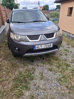 Mitsubishi Outlander 2007 na náhradní díly