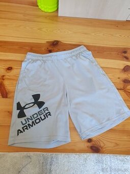 Under armour kraťasy