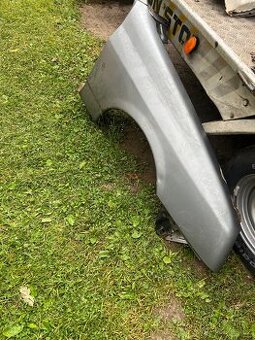 P: blatniky na ford sierra mk1