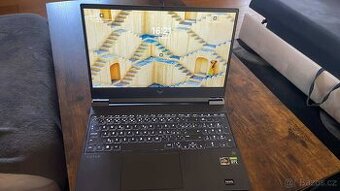 Prodám herní počítač victus hp-15-fb0991nc-šedá