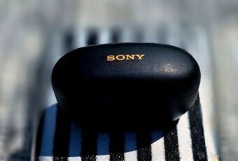 Špičkové pecky Sony WF-1000XM5 - perfektní stav