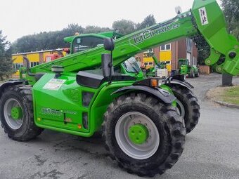 Silný teleskopický manipulátor MERLO TF55.9CS