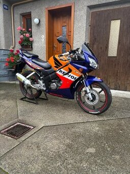 Honda CBR 125R 2006 Repsol
