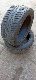 Kumho WinterCraft 275/40 R18 – 2 ks, vzorek 5 mm (r. 2021)