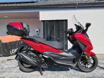 Honda forza 350