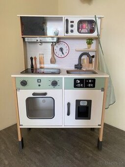 Dřevěná kuchyňka