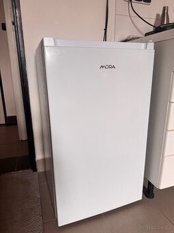 Malá lednice MORA CB 984 W - bílá, s mrazákem, zánovní