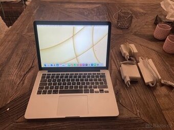 Prodám MacBook Pro 13',3' (2015) i5/16GB/256ssd/NOVÁ BATER