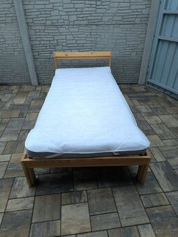 Prodám postel + Matrací 90cm x 200cm
