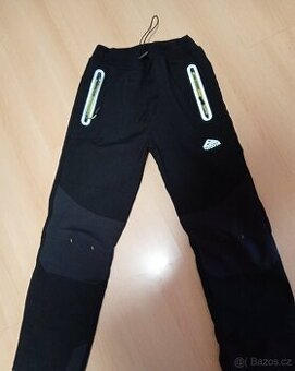 Outdoorové kalhoty