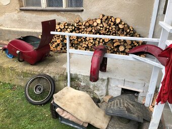 přední blatnik a ráfek