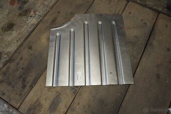 Podlaha řidiče Š100,přední sloupky Š 105-130,