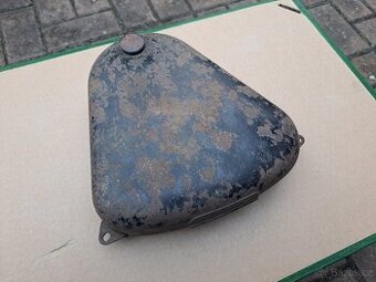 CZ 125 T zetka kastlík schránka nářadí