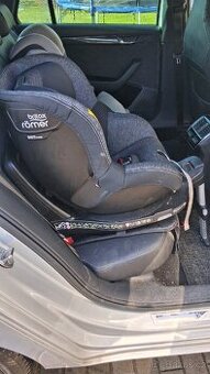 Základna + sesacka Britax Romer