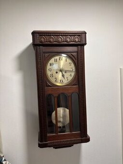 Starožitné nástěnné hodiny