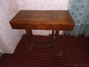 Šicí stroj za odvoz