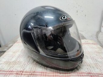 MOTORKÁŘSKÁ HELMA COX