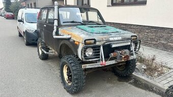 Lada Niva 4x4 , podvozek Nisan Patrol , Offroad