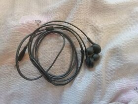 Kabelové sluchátka AKG spunnty