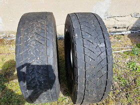 Nákladní pneu Goodyear KMAX 285/70 R19,5