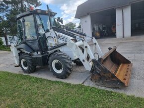 Prodám/pronajmu JCB 2CX model 2015