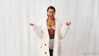 Dua Lipa 28.5