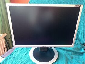 LCD monitor LG Flatron Wide 19"