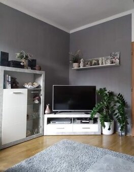 Obývací stěna Stone 1/ bílá kombinace beton