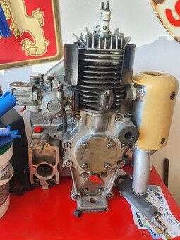 Historický motor - 1