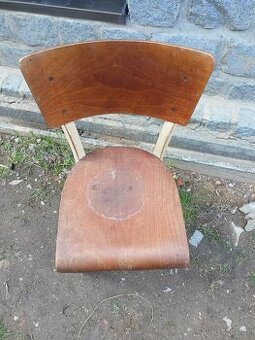 Prodám starou kuchyňskou židli - 1