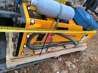 Hydraulické kladivo pro 1,5-3t