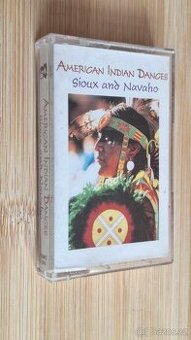 AMERICAN INDIAN DANCES - SIOUX AND NAVAHO. MC 1996.