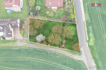 Prodej pozemku k bydlení, 1045 m², Vonoklasy - 1