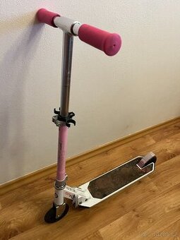 Prodám dětskou koloběžku (6-9let / 110-150cm)